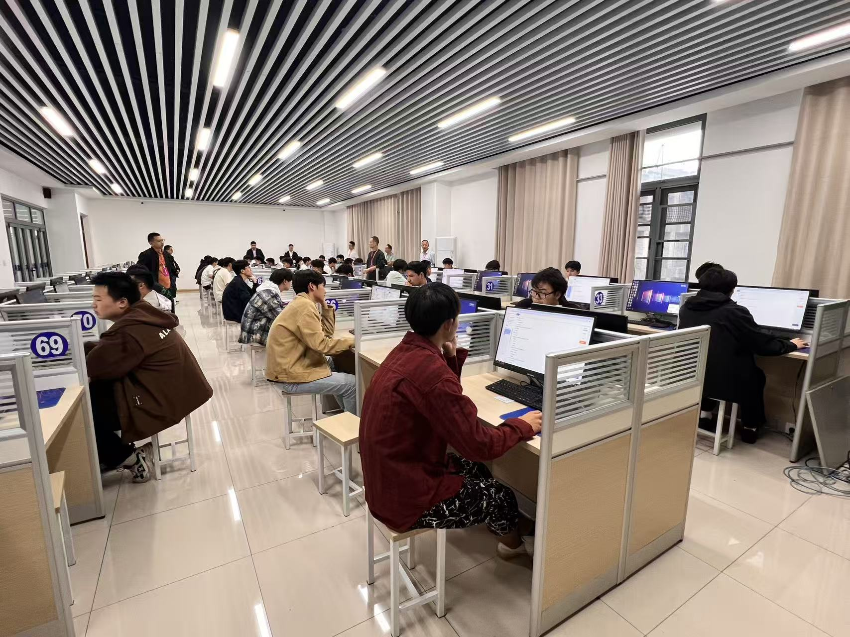 第二十一届“振兴杯”全省青年职业技能大赛.png