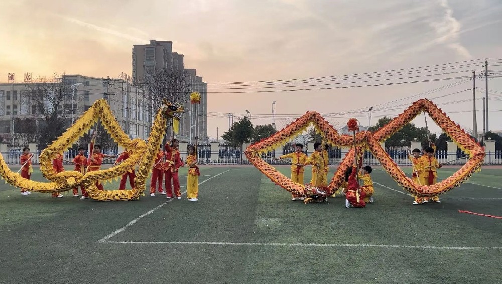 炉桥一小舞龙舞狮社团.jpg